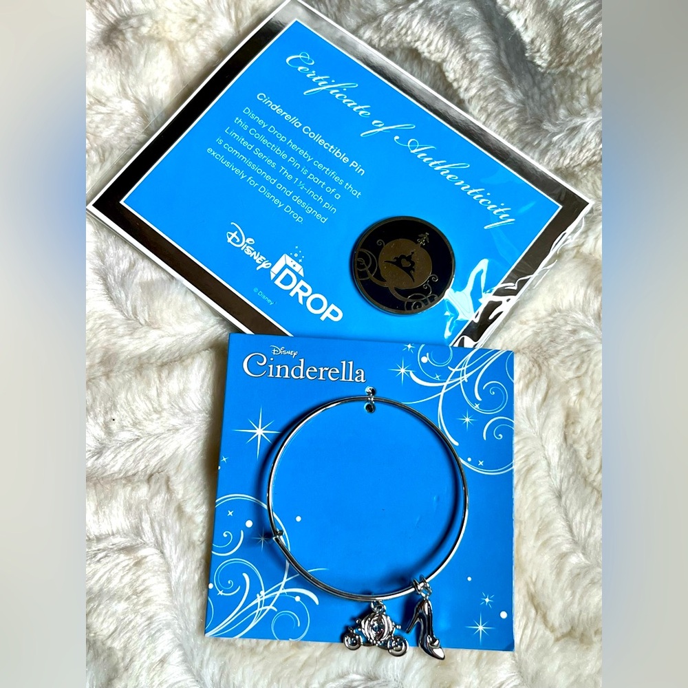 Disney Cinderella charm bracelet and collectible pin